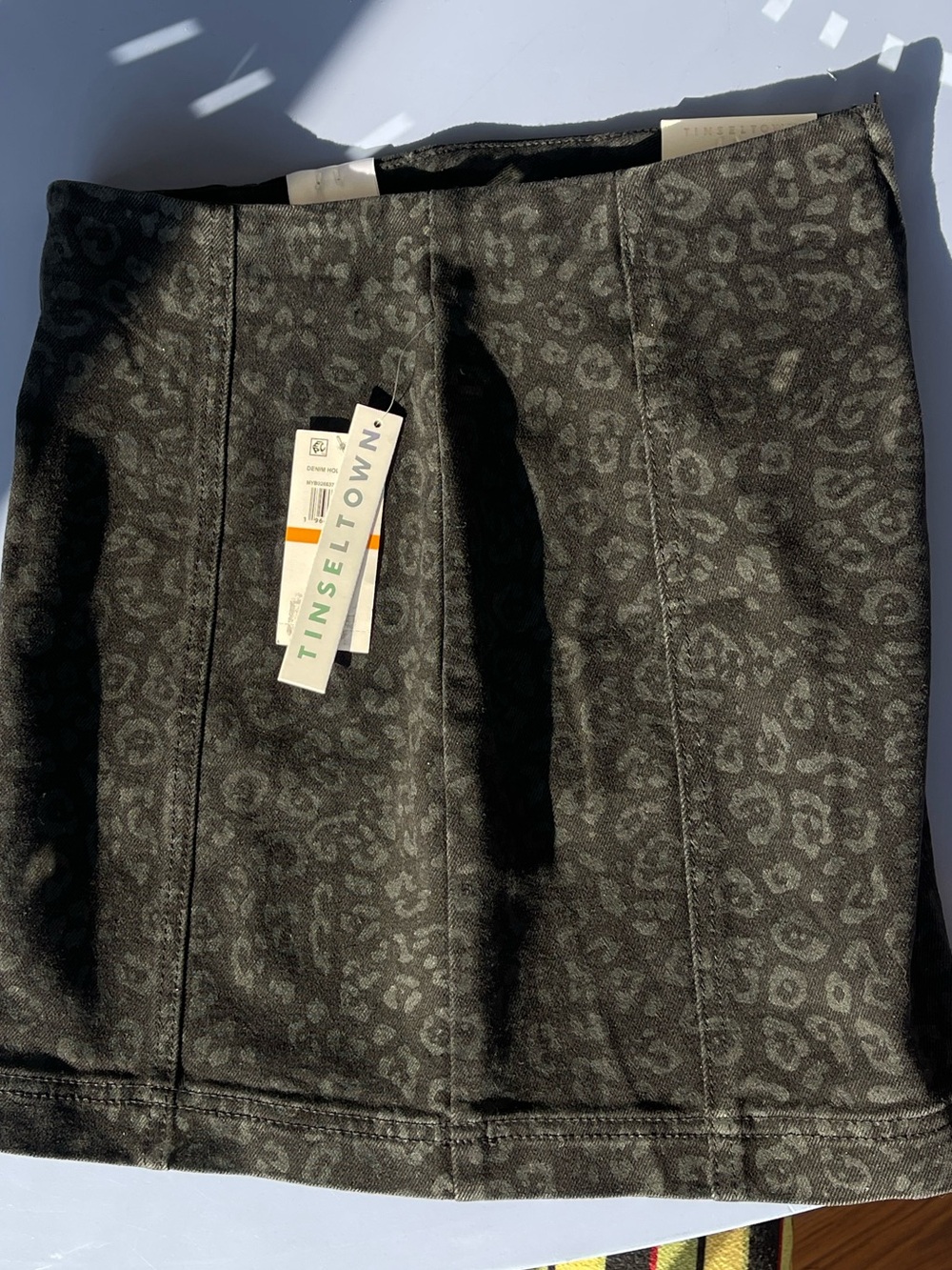 Tinseltown Black Leopard-Print Jacquard Mini Denim Skirt